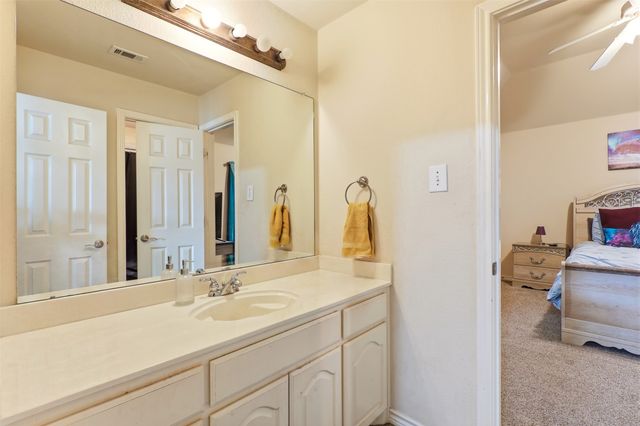 5804 Logan Drive, Plano, TX 75094