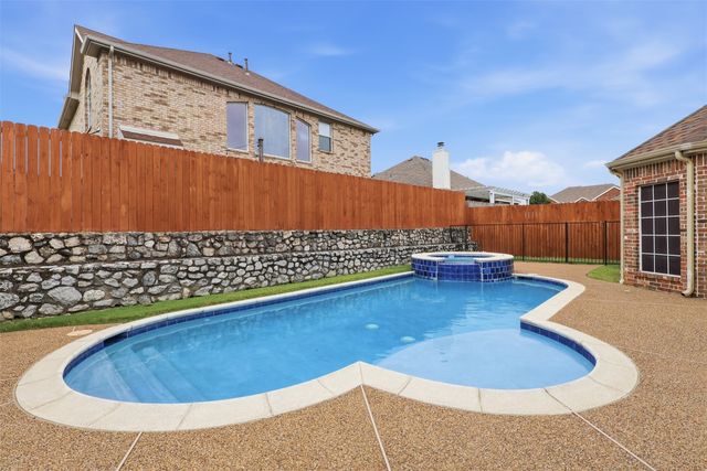 5804 Logan Drive, Plano, TX 75094