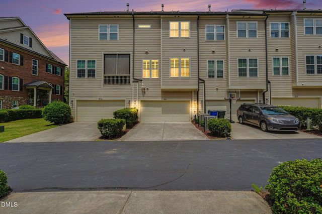 818 Bankston Woods Way, Raleigh, NC 27609