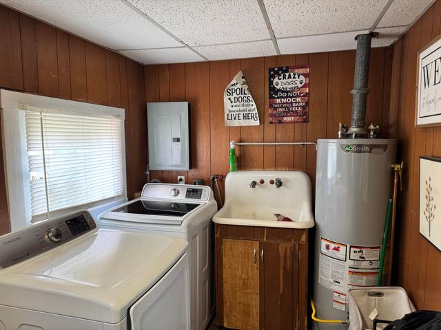 2110 N Pickwick Avenue, Springfield, MO 65803