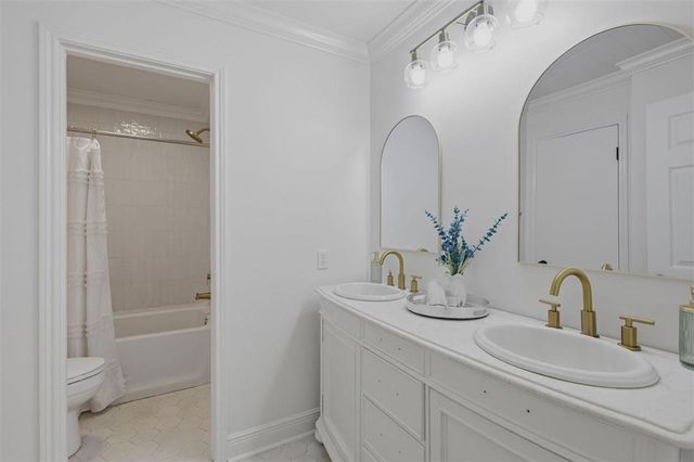 4625 E Quail Hollow Drive, Lake Charles, LA 70605
