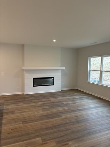 2136 Cheltenham Place, Columbia, TN 38401