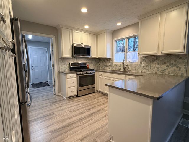 851 Revere Court, Greenwood, IN 46142