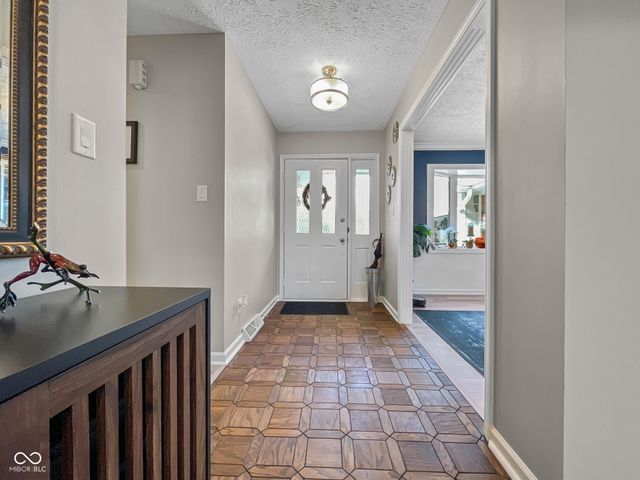 851 Revere Court, Greenwood, IN 46142