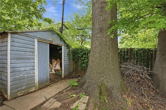7816 Washington Street, Kansas City, MO 64114