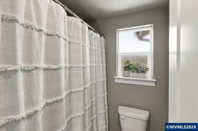 2824 23rd Av NW, Albany, OR 97321