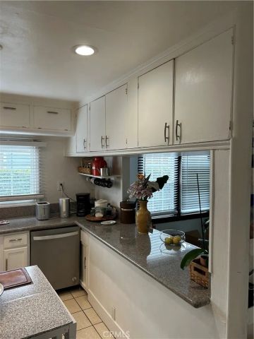 4174 3rd Ave, Los Angeles, CA 90008