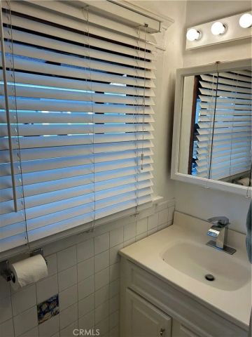 4174 3rd Ave, Los Angeles, CA 90008