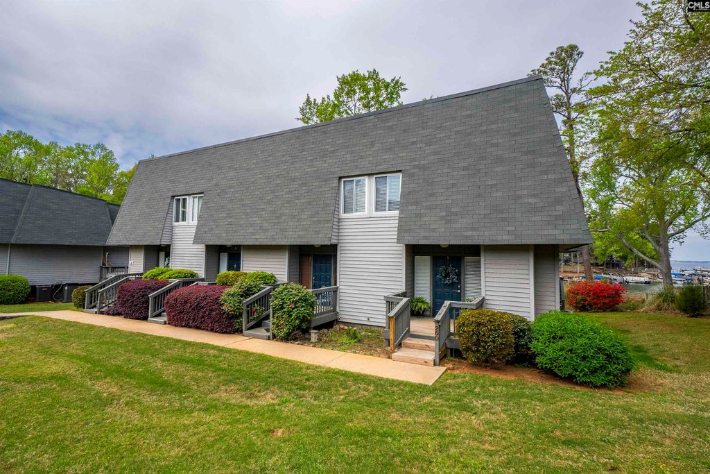 301 Harbor Heights Drive 20D, Lexington, SC 29072