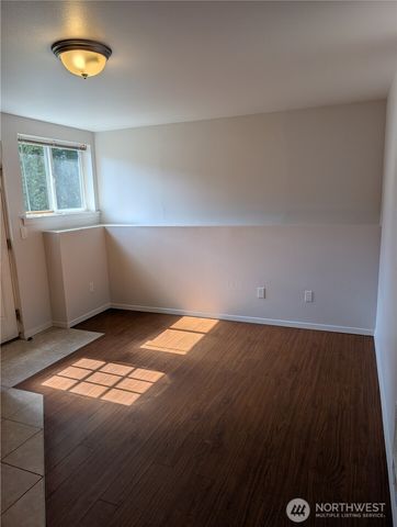 10341 Stone Avenue N, Seattle, WA 98133