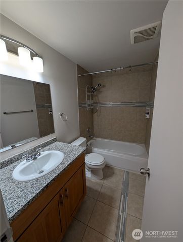 10341 Stone Avenue N, Seattle, WA 98133