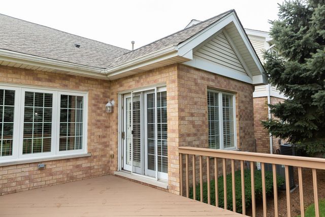 11432 FOXWOODS Drive, Oak Lawn, IL 60453