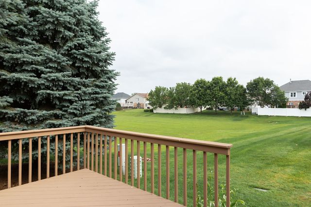 11432 FOXWOODS Drive, Oak Lawn, IL 60453