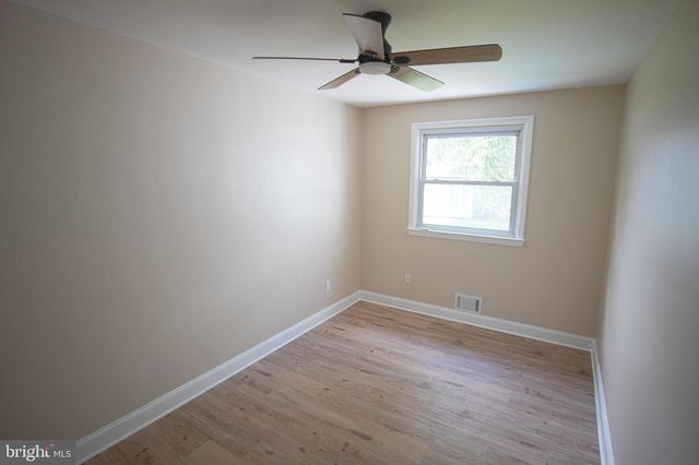 180 CARROLL RD, Pasadena, MD 21122