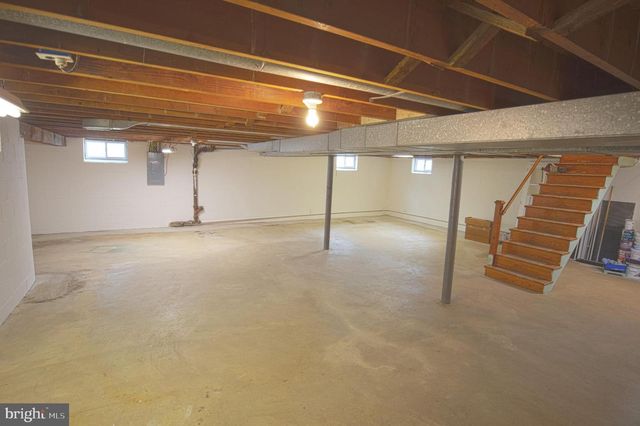 180 CARROLL RD, Pasadena, MD 21122