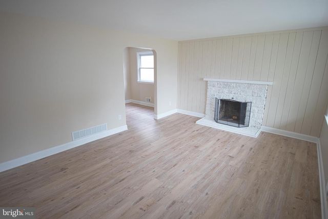 180 CARROLL RD, Pasadena, MD 21122