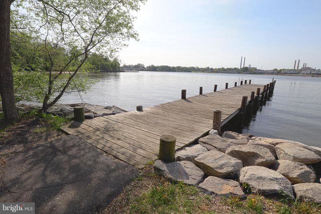 180 CARROLL RD, Pasadena, MD 21122