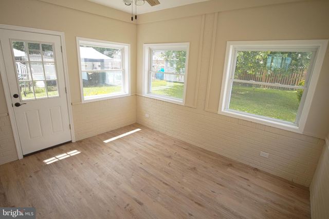 180 CARROLL RD, Pasadena, MD 21122