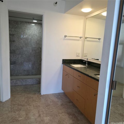 2101 Nuuanu Avenue I2401, Honolulu, HI 96817