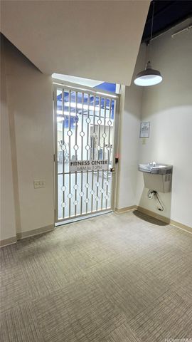 2101 Nuuanu Avenue I2401, Honolulu, HI 96817