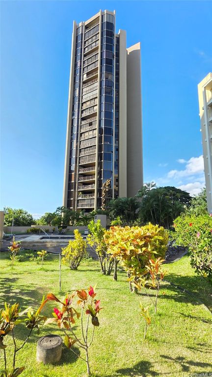 2101 Nuuanu Avenue I2401, Honolulu, HI 96817