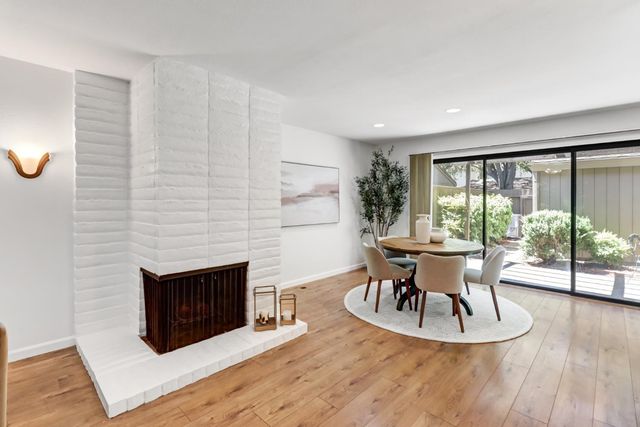 24 Adelphi Ct, Sacramento, CA 95825