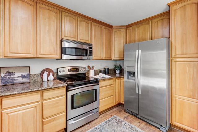 24 Adelphi Ct, Sacramento, CA 95825