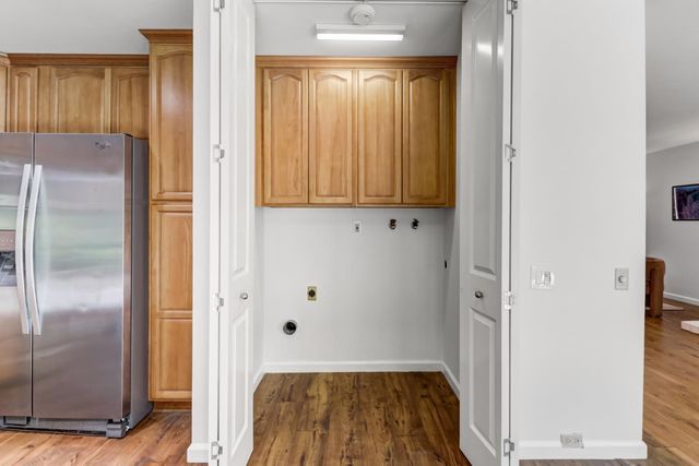 24 Adelphi Ct, Sacramento, CA 95825