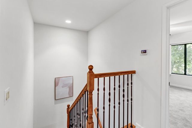 24 Adelphi Ct, Sacramento, CA 95825