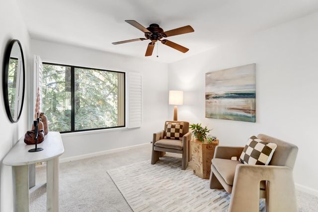 24 Adelphi Ct, Sacramento, CA 95825
