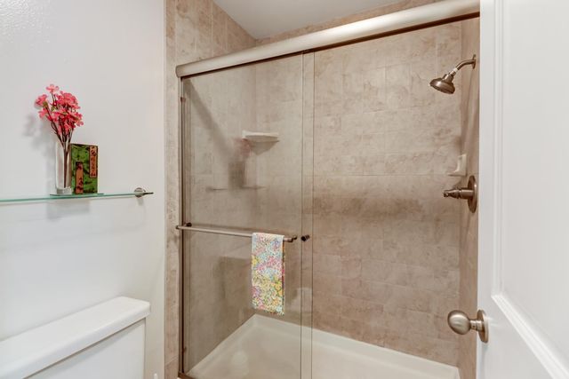 24 Adelphi Ct, Sacramento, CA 95825