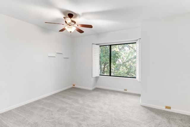 24 Adelphi Ct, Sacramento, CA 95825