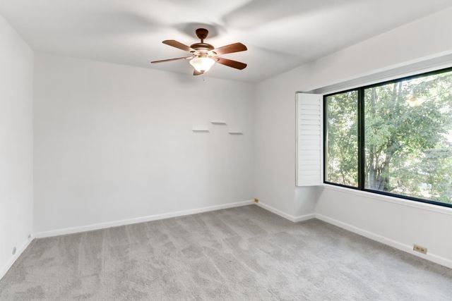 24 Adelphi Ct, Sacramento, CA 95825