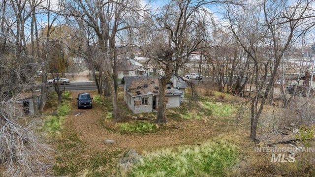 1111 Southside Blvd, Nampa, ID 83686