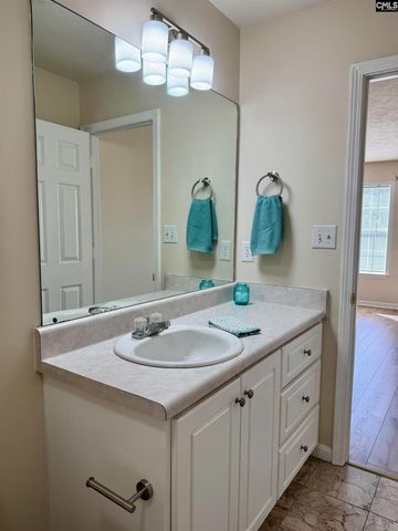 102 Elders Pond Circle, Columbia, SC 29229