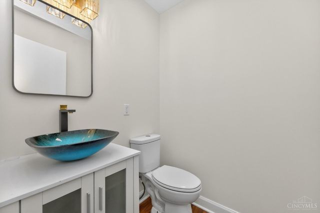 811 Wind Bluff Point, Springboro, OH 45066