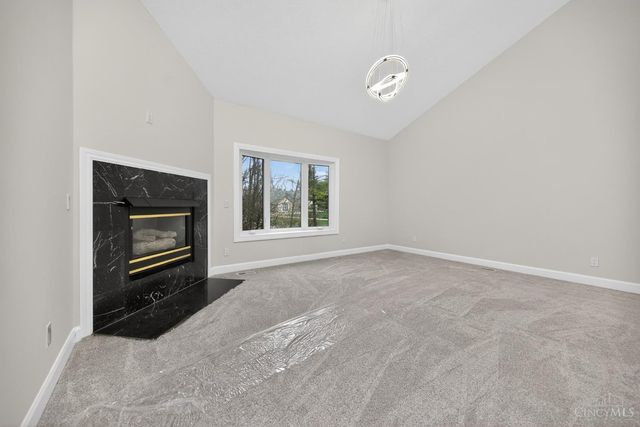 811 Wind Bluff Point, Springboro, OH 45066