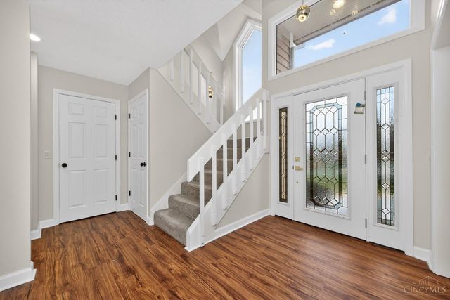 811 Wind Bluff Point, Springboro, OH 45066