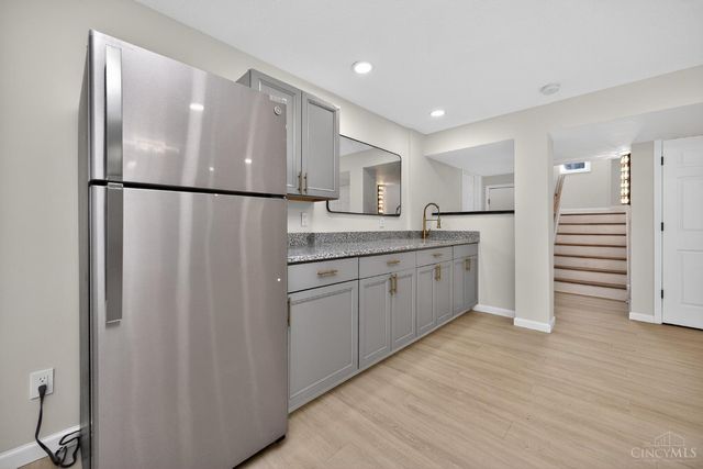 811 Wind Bluff Point, Springboro, OH 45066