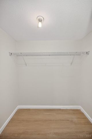 811 Wind Bluff Point, Springboro, OH 45066