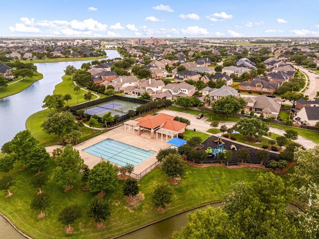 1307 Bowen Drive, League City, TX 77573