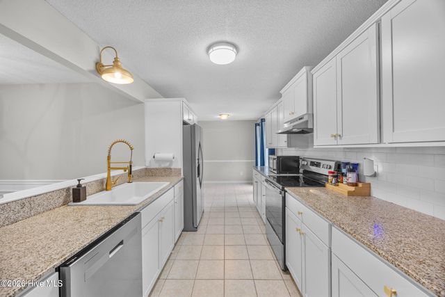 429 Crows Nest Lane, Sneads Ferry, NC 28460