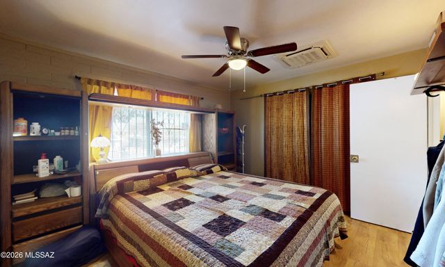 2706 S Enchanted Hills Drive, Tucson, AZ 85713