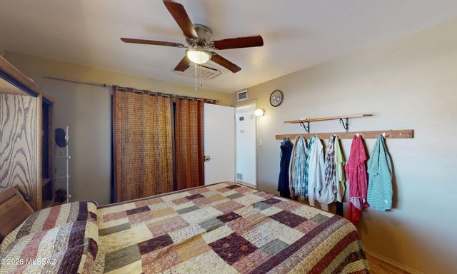 2706 S Enchanted Hills Drive, Tucson, AZ 85713