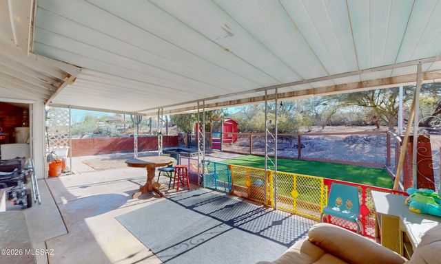 2706 S Enchanted Hills Drive, Tucson, AZ 85713