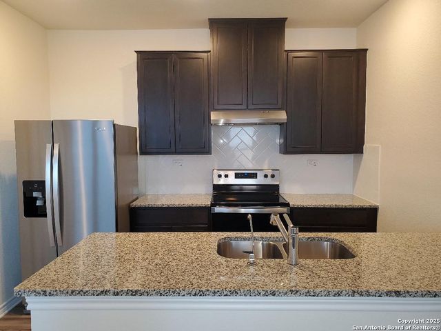 559 Dakota Creek, New Braunfels, TX 78130