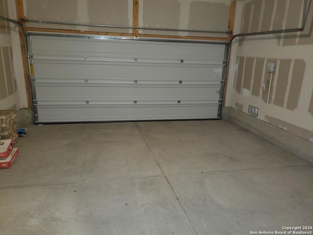 559 Dakota Creek, New Braunfels, TX 78130