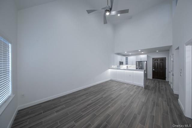 148 south front Street PH322, Farmingdale, NY 11735