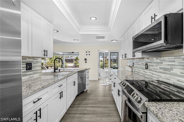 5050 Sorrento CT, Cape Coral, FL 33904