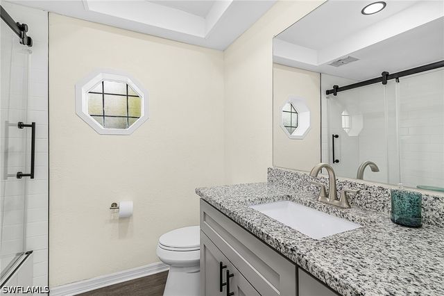 5050 Sorrento CT, Cape Coral, FL 33904